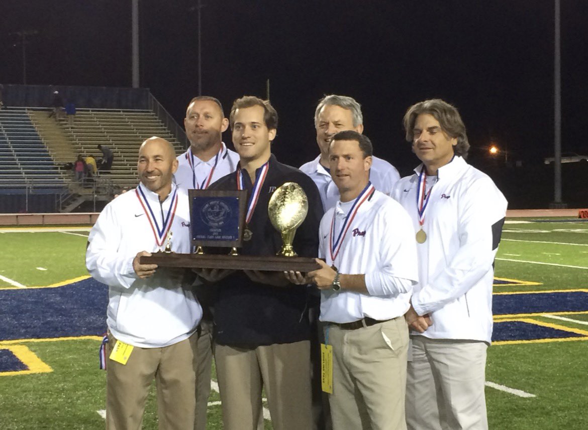 CoachMThompson's tweet image. 10 years ago today Nov. 20, 2015
4th Consecutive State Championship 51-13 over mra 
Seniors finished 37-4
#1 Rushed for 3160 yards
#1 Allowed 7 sacks
#2 Scored 547 points 
Attention to Purpose! 
Uncrustables and Tomato Juice 👀
@JacksonPrep_FB @JPsports