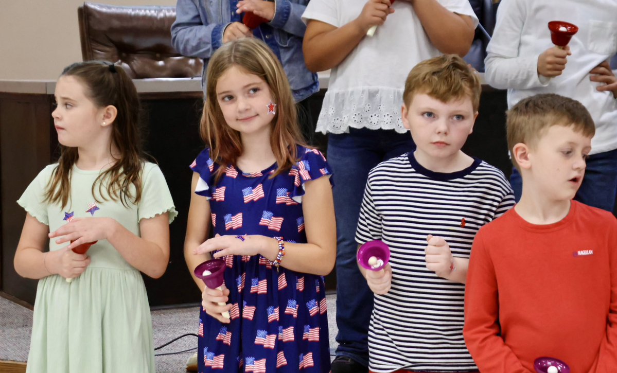 DCSeNews's tweet image. Thank you, DeSoto Central Primary School students, for your outstanding musical presentation to our school board and legislators. #BeTheStandard #TeamDCS