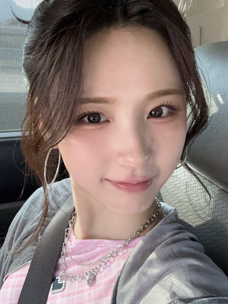 I_m_chillin's tweet image. #사랑스럽지윤

원광대학교 학우분들!💗
함께 잘 즐겨주셔서 저희도 더 즐겁게 무대했어요!
고마워요!!💖💖

#ICHILLIN #아이칠린 #JIYOON #지윤