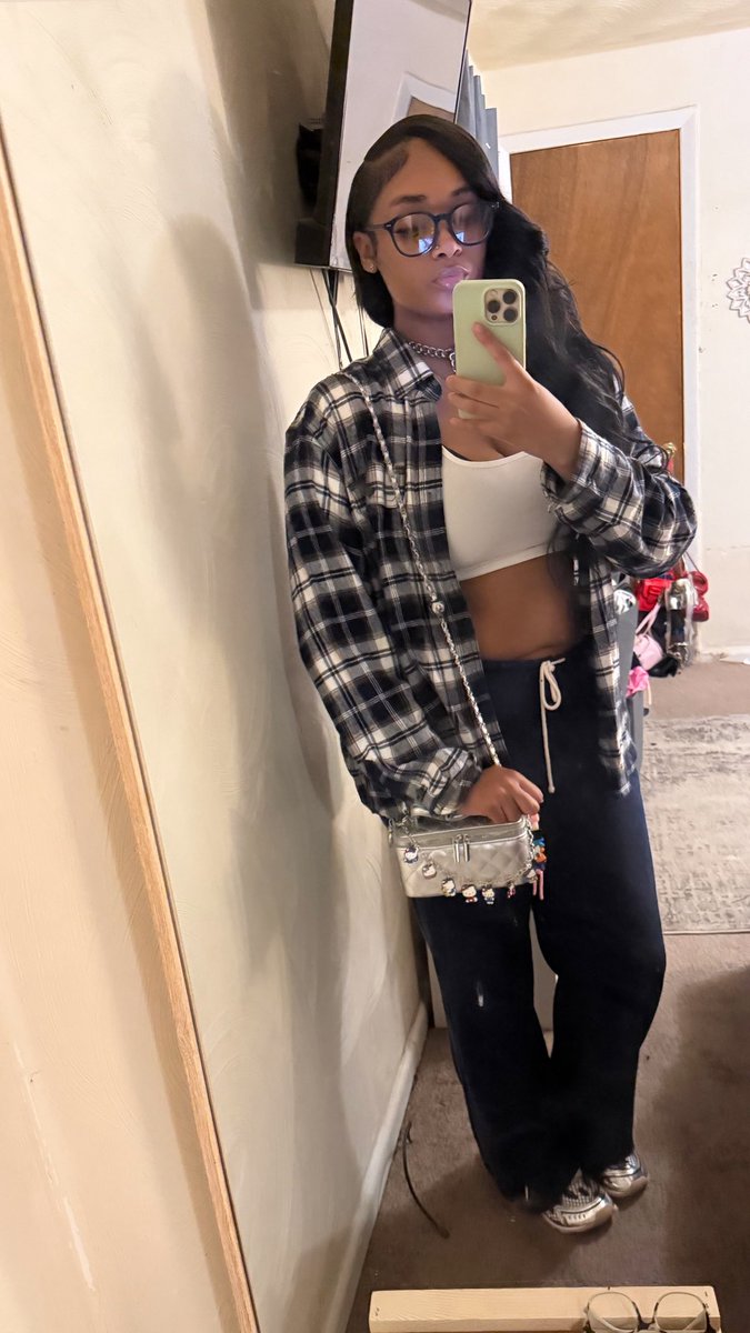 tinkmontanaa's tweet image. #boss