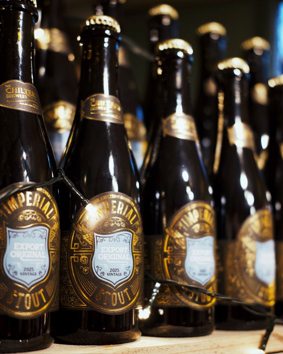 ChilternBrewery's tweet photo. Re-brewed for our 45 Years in Beer celebrations.

Black &amp; velvety smooth with a satisfyingly rich feel in the mouth.

A beer to savour by the fire. You could share it, or even give one away, but you’re probably better off keeping this one to yourself.

#chilternbrewery #stout https://t.co/R6pbKz7f6v