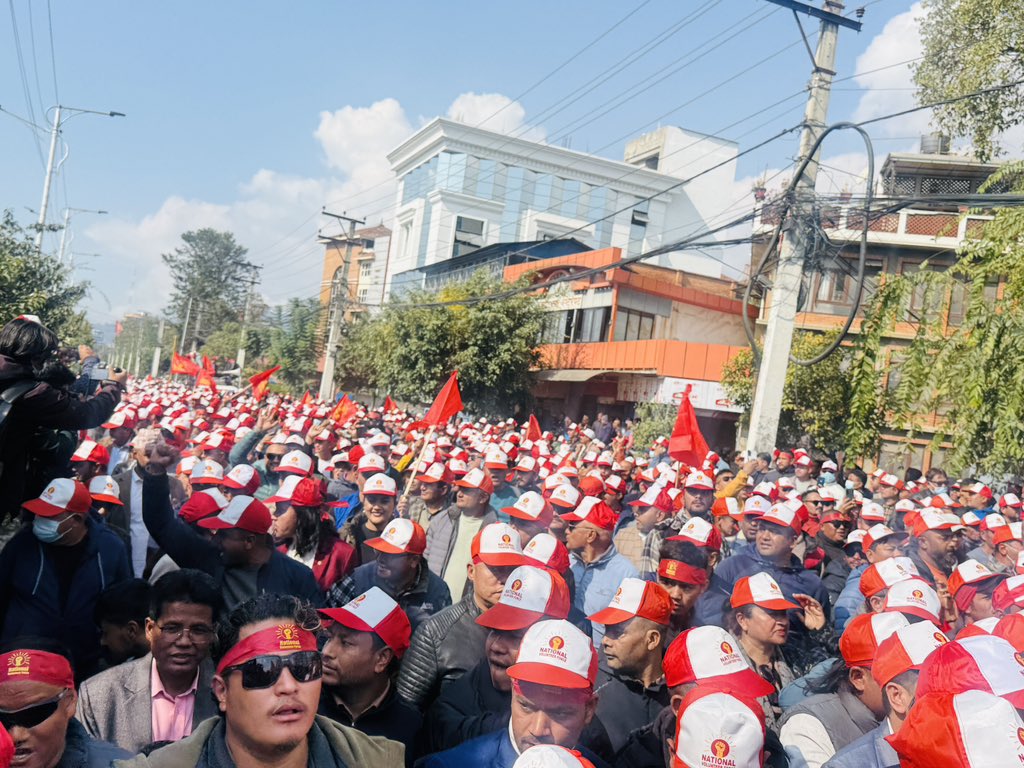 girirochak's tweet image. नेशनल volunteer फोर्स ✊
अराजकता मुर्दावाद !!!