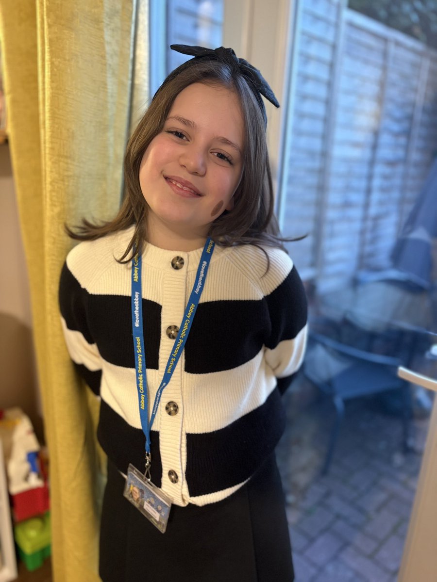 carmelg01's tweet photo. N is ready for #takeoverday #y6 #schooltraditions @AbbeyPrimary https://t.co/pDFN4Pyawo
