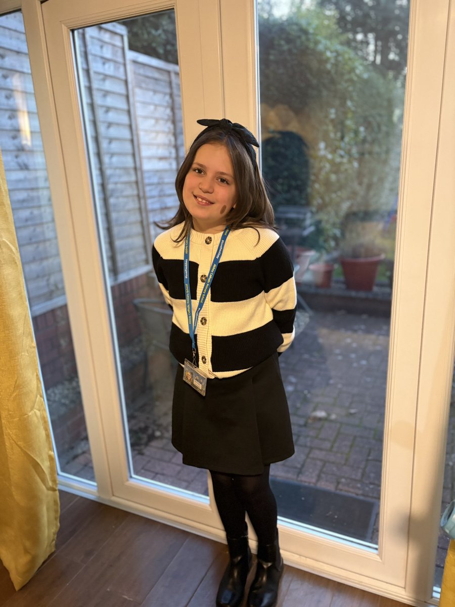 carmelg01's tweet photo. N is ready for #takeoverday #y6 #schooltraditions @AbbeyPrimary https://t.co/pDFN4Pyawo