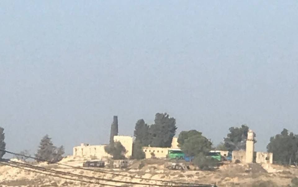 جيش الاحتلال برفقة حافلات لقطعان المستوطنين يقتحمون مستوطنة "ترسلة" المخلاة قرب بلدة جبع جنوب جنين.