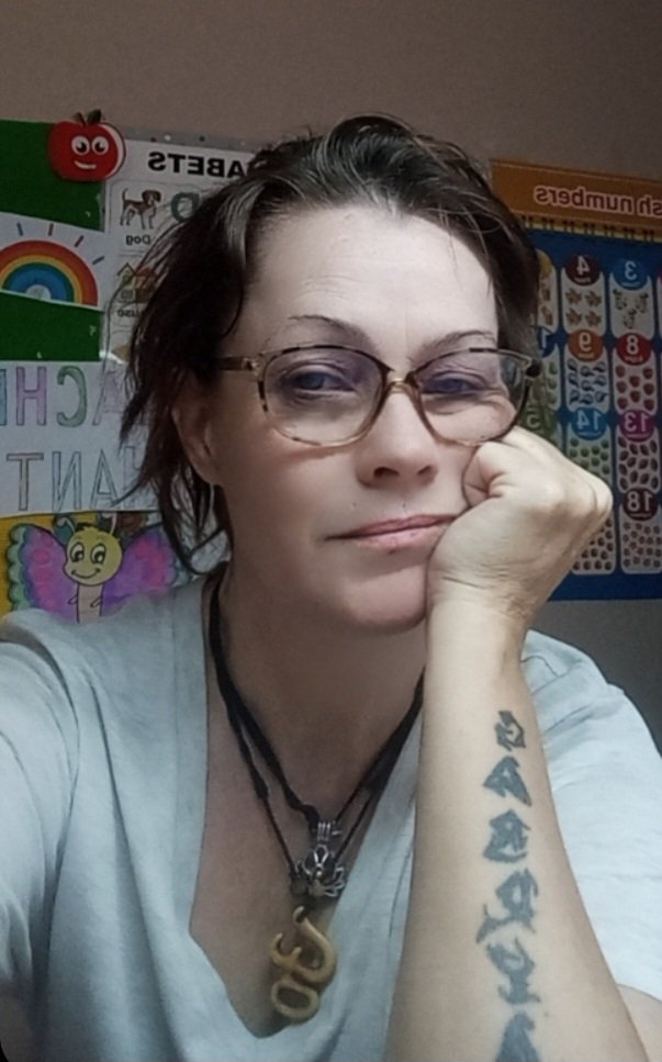 SaoirsetSeachla's tweet image. I feel like I have been hit by a freight train.  This year has been particularly trying. More than physically tired I am emotionally and mentally drained.  My fucking flame is fading fast. 😒