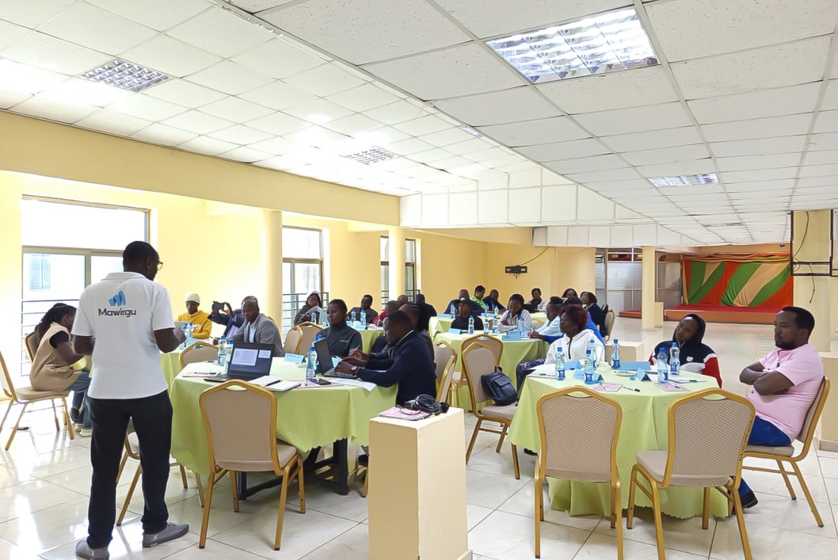 kenaff_farmers's tweet photo. KENAFF is hosting the #Airband Project Close-Out Validation Workshop, reviewing findings from the end-line surveys conducted across three key respondent group:
🔹Cooperative Managers
🔹Community Digital Champions (CDCs)
🔹Farmers 
@Mastercard @MawinguInternet @ACWICT  @Microsoft https://t.co/868YJghBgz