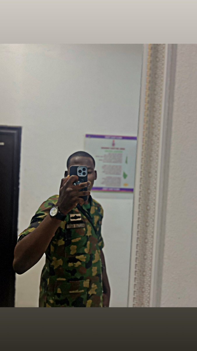 Hello <a href="/NigerianNavy/">Nigerian Navy</a>, one of your officers with the Twitter handle <a href="/bigoluwaseun001/">𝑶𝒍𝒖𝒘𝒂𝒔𝒆𝒖𝒏🦅</a> has threatened to kill me &amp; my entire family

I hope you will help in identifying him &amp; ensure he does not kill me and my entire family, as he threatened in the attached screenshot

<a href="/OfficialDSSNG/">Department of State Services (DSS)</a>