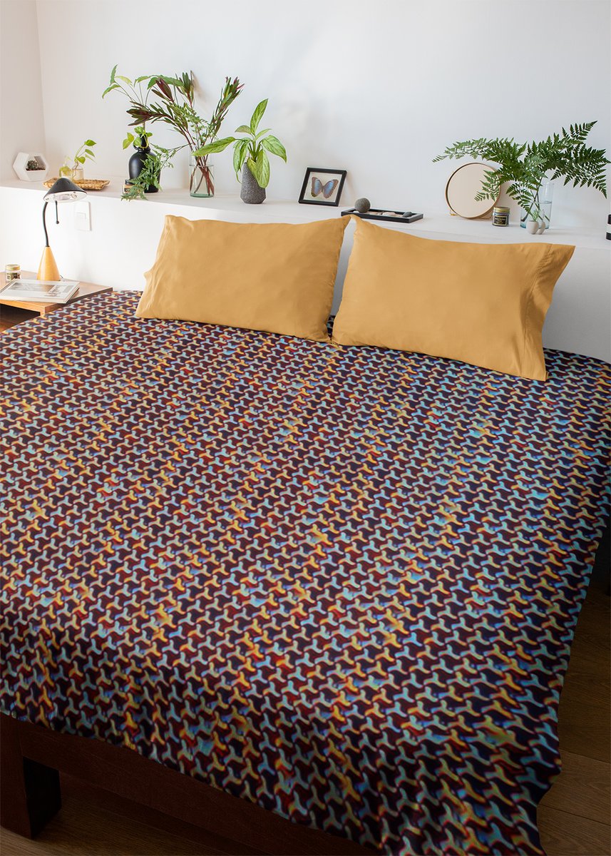 habatour20's tweet image. Transform your bedroom with this stunning #duvetcover, featuring a warm, glowing #mosaicpattern. Its combination of fiery tones and cool blue accents, creates depth, movement, and modern elegance to your bedroom.
Available at : redbubble.com/i/duvet-cover/…
#AbstractArt #duvetcovers