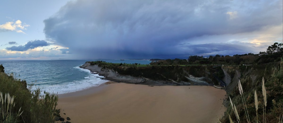 JAVIERCASTRO96's tweet image. Buenos días desde Bellavista.