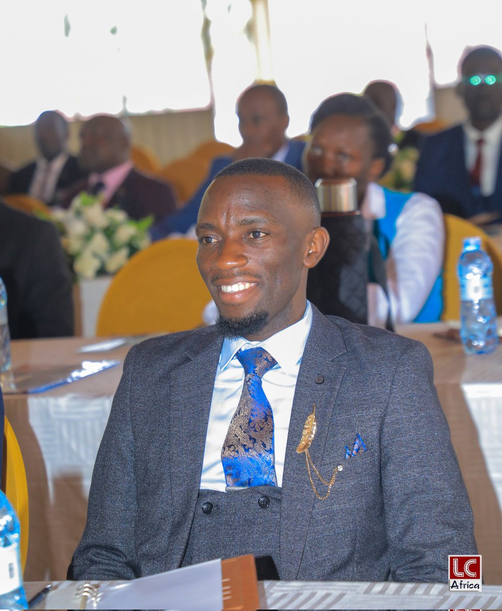 ShalomInsights's tweet image. Happy Birthday to our amazing Pastor @CMbabaali 🎂

Thank you for unwavering guidance, leadership and dedication towards our ministry. May your year be filled with abundant joy and laughter. 🏡🧡🌄

#ShalomInsights | 📷 LC Africa