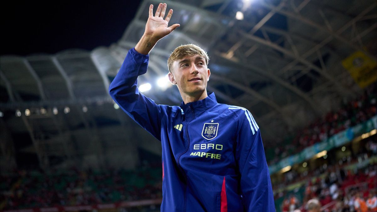 DataMB_'s tweet image. 🇪🇺 Top 5 League Centre-backs: Accurate passes to final third per 90

🥇 Dean Huijsen (Real Madrid, 20) — 10.65
🥈 Illia Zabarnyi (PSG, 23) — 10.6
🥉 Eric Dier (Monaco, 31) — 10.16
🏅 Dayot Upamecano (Bayern, 27) — 9.98
🏅 Benjamin Pavard (Marseille, 29) — 9.6

📊…