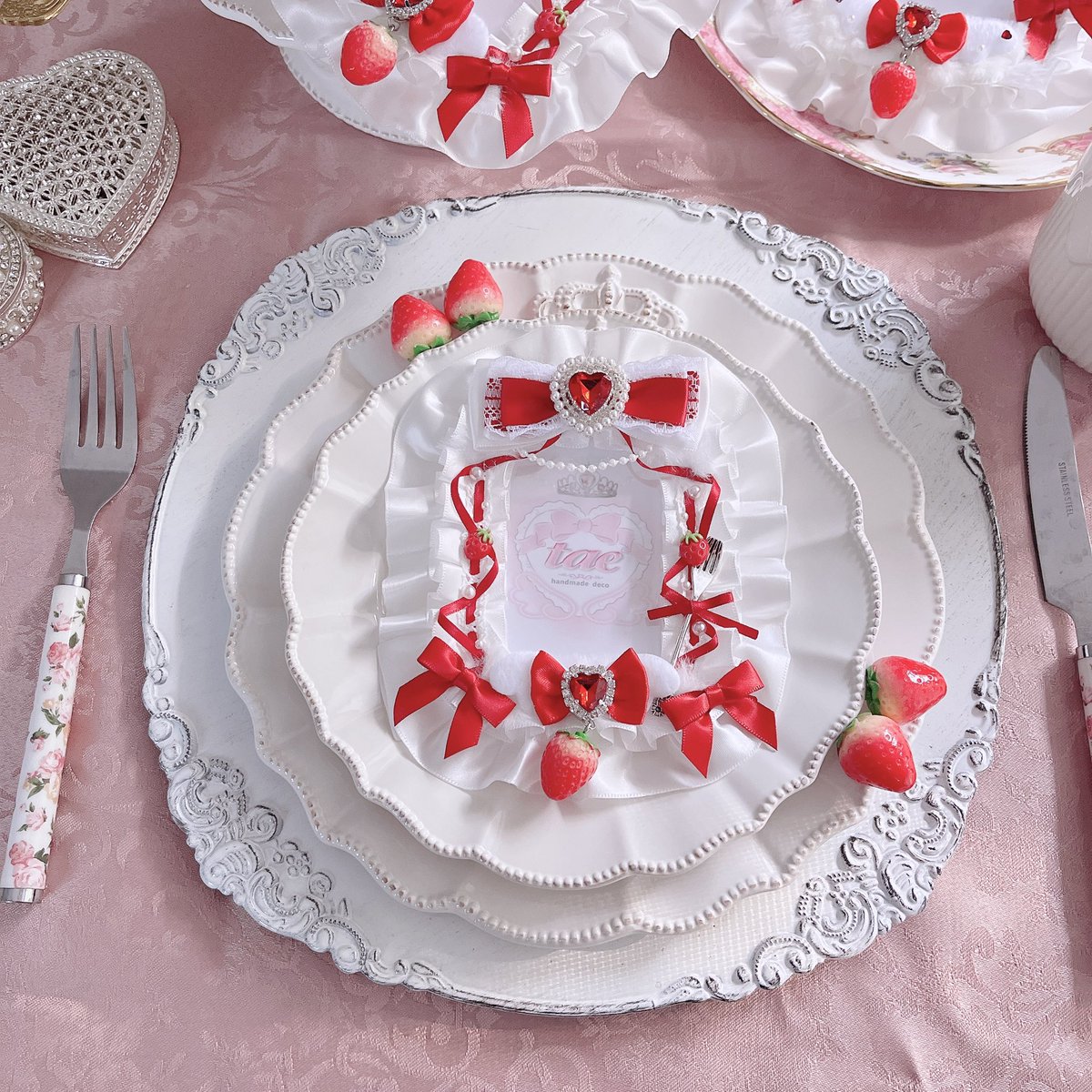 tae_decoshop's tweet image. ショートケーキ🍰デザインは
サテンフリルばーじょんもあります౨ৎ⋆˚.⋆

ちょうど1年前につくりました⸝⸝&amp;gt; ̫ &amp;lt;⸝⸝