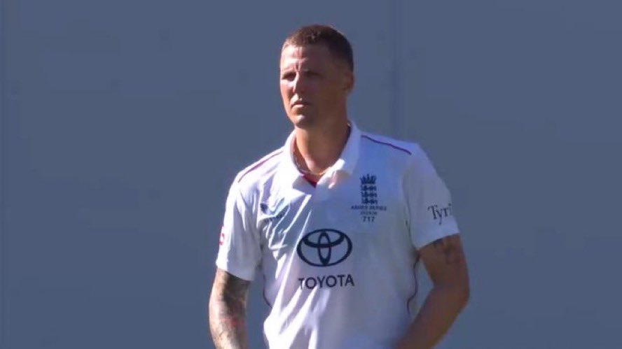 Australia is in danger ⚡ 

It looks like australia will also be all out on the 1st day of 1st ashes test.