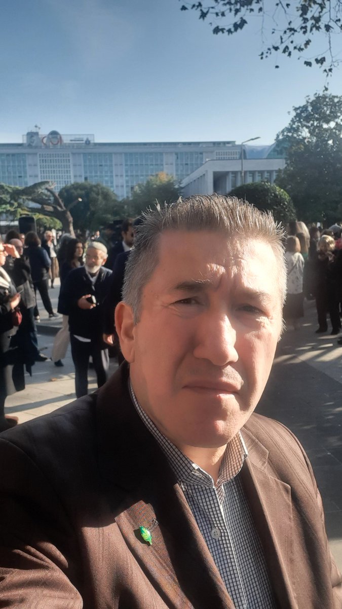 🇹🇷🙋‍♂️✍👇
Herkes için adil yargılama, tarafsız bir hukuk sistemi istiyoruz. Tutuksuz yargılama ve TRT’den canlı olarak yayınlanması taleplerimizi ısrarla yineliyoruz. ©️ 

Kalın sağlıcakla ✔🍀💙
Hüseyin VARİS 
#saraçhane #ailedayanışmaağı