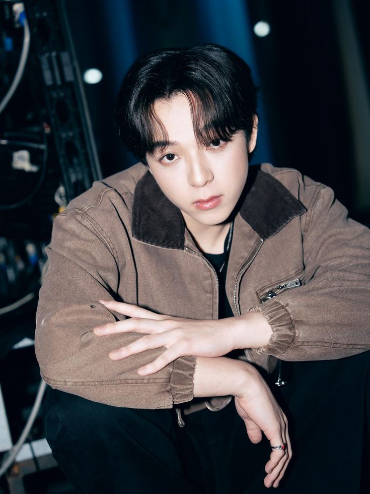 JAM__PLANET's tweet image. ✨Congratulations to Bas Hatsanat on being nominated for 2025 The Most Promising Thai Actors

🔗Voting Link:jamplanet.net/idol/532
⏰End Date:29 Nov 2025,12 P.M. (BKK)
🎟3 hearts per day by logging in

@bbasjtrTH @MaxkyBas04
#bbasjtr​ #maxkybas #6CODE #JamPlanet