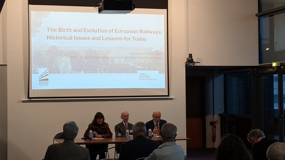[#colloque 📢] Début du colloque "The Birth and Evolution of European Railways: Historical Issues and Lessons for Today"
Restez à l'affût pour découvrir qui a reçu le prix de thèse François Caron - Rails &amp; histoire 🏆