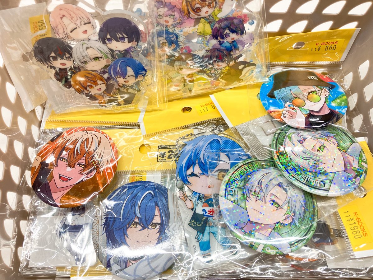 入荷情報】 クロノヴァ 缶バッジ アクリルスタンド アクリル