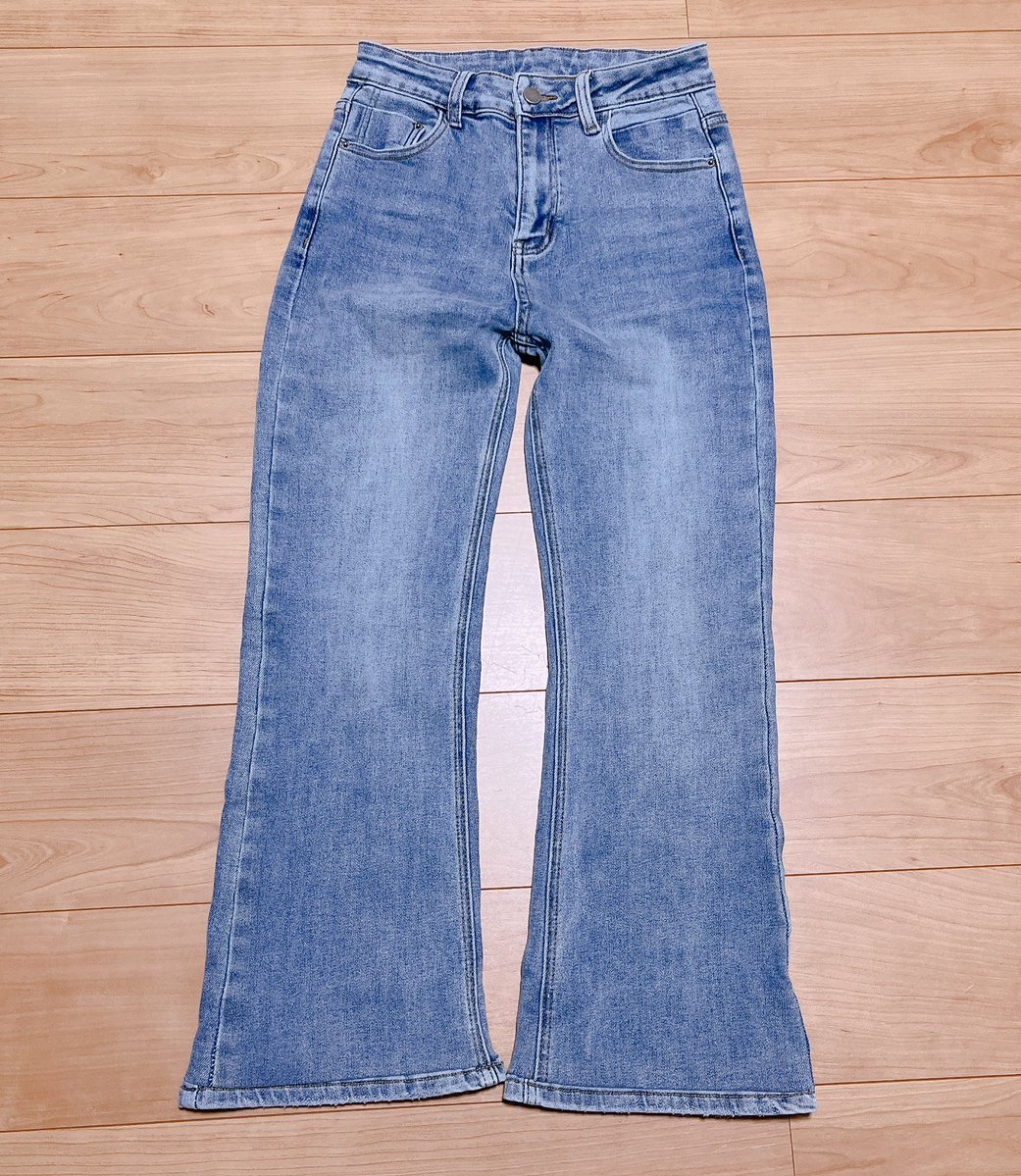 mio07yu1's tweet image. ◽️新しいデニムを購入❕

手縫いでデニムを8cm裾上げしました
生地は切らず綺麗に仕上がった。🪡🧵

#デニム　#裁縫
#裾上げ