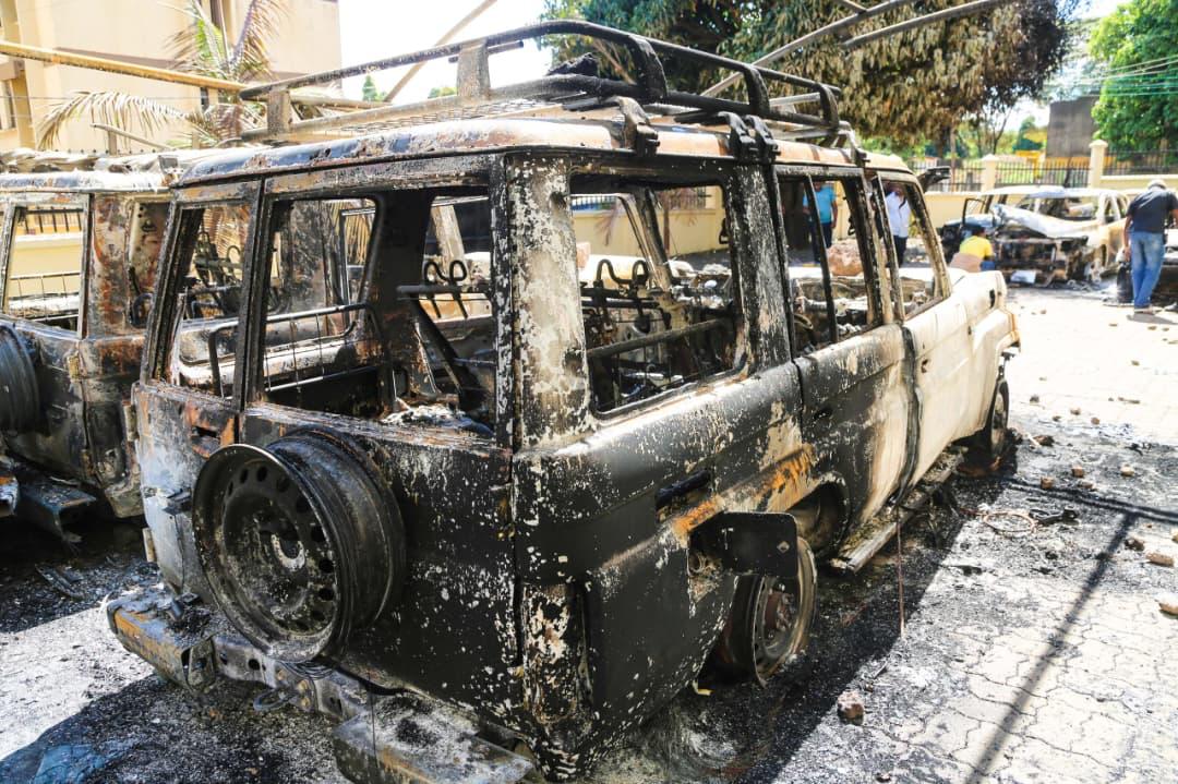 RealkolaKE's tweet image. Tanzania Stands for Peace, and acknowledging the difference between protest and vandalism is vital for safeguarding rights while maintaining public order. #ViolenceIsNotProtest