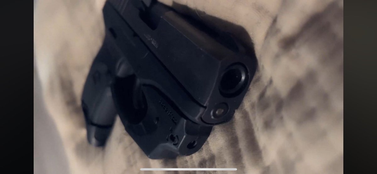 DloMidili's tweet photo. experimental episode w/ a quickly memorized monologue and a tripod.
Solo style.  Prelude to another narrative..
#indiefilm #seattlefilm #gorillafilmmaking
#underthisroofproject

https://t.co/0g0NfoNdUK https://t.co/shgJs6FUoS