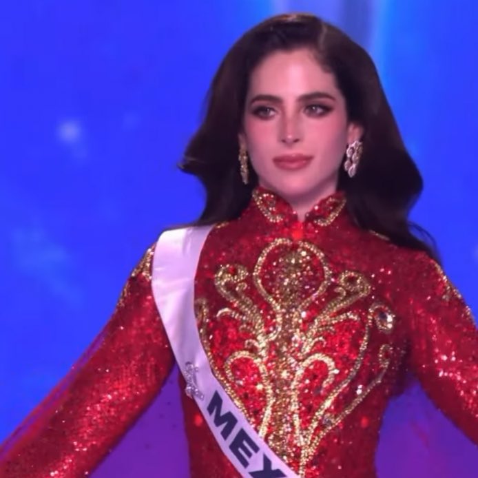 ISMAJUNIA's tweet image. GANÓ FATIMA BOSH, GRANDE MUJER, ESA ES MI MISS UNIVERSO

#fatimabosch #MissUniverse