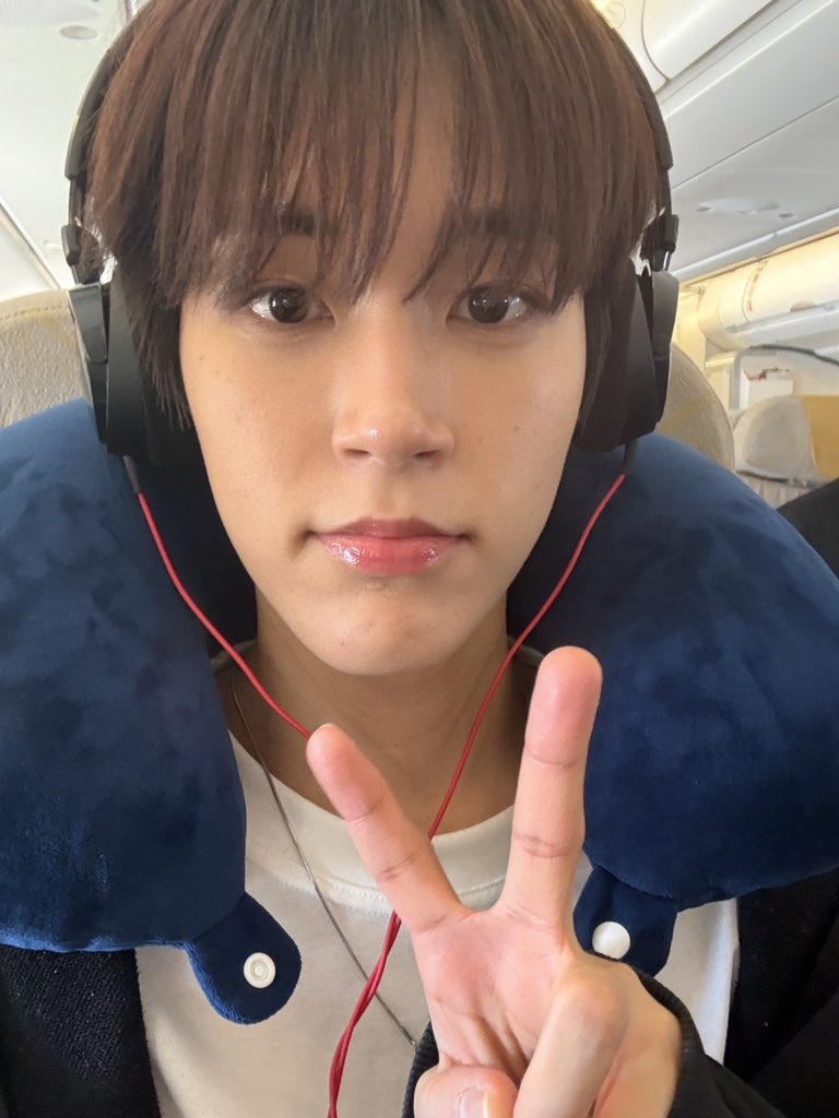wishyour_seowon's tweet photo. ひさしぶりだね~!! 日本〜っ^^
오랜만이야 일본~^^

日本のファンミで会おうね〜！ハナダンのみんな^^
일본팬미팅에서 만나~^^하나단들~🩵

#서원 #SEOWON #보이즈2플래닛 #ソウォン #일본 #오사카 #おおさか https://t.co/zGGxUX9TA7