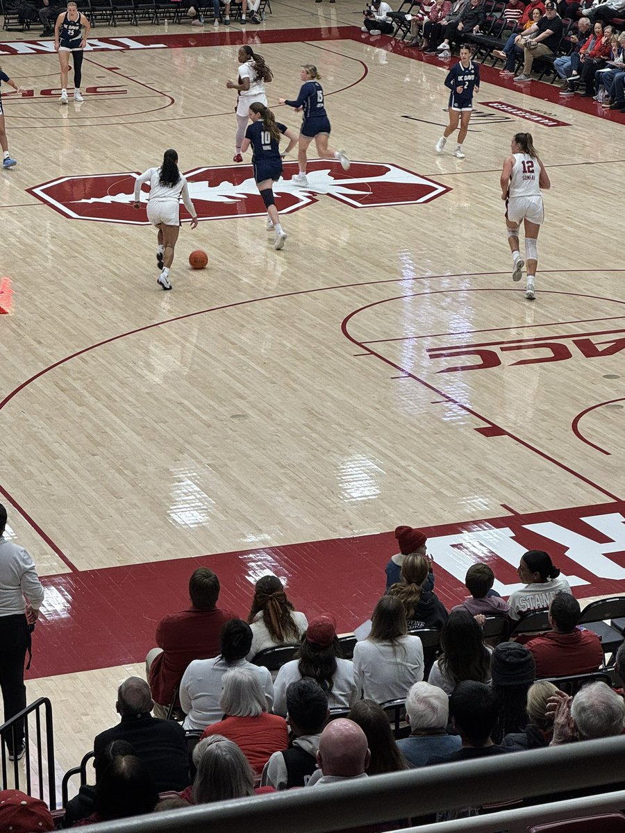slamdunk406's tweet image. I’ve arrived at Maples Pavilion. Stanford leads UC Davis 15-8 at the end of the 1st Quarter. Lara Somfai leads Stanford with 7 points &amp;amp; 3 rebounds. 

#Stanford #UCDavis #ACCWBB