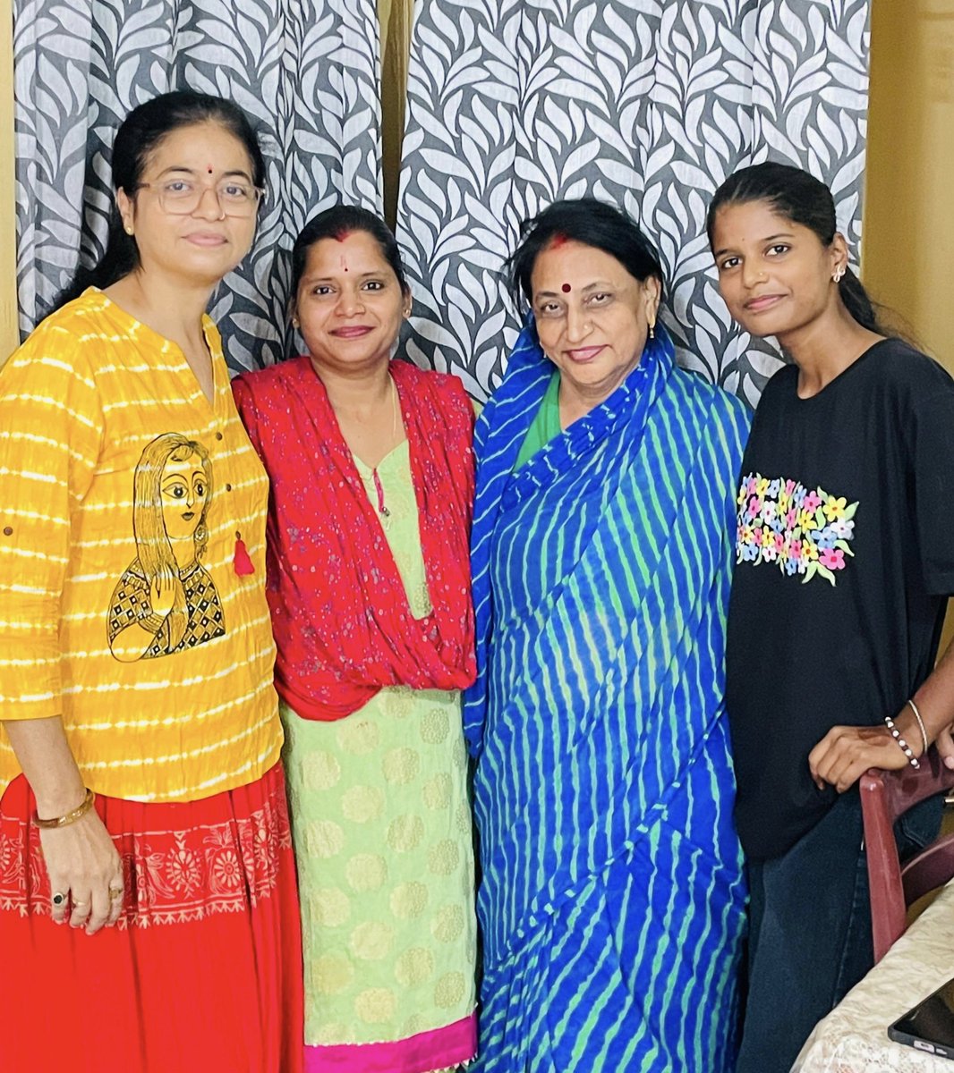 mithilakritihub's tweet image. Live Review from Mrs. Veena Mishra  and Dr Ashok Kumar Mishra (EX CMO ...NTPC &amp;amp; JINDAL)
ये मेरा सौभाग्य है कि मुझे Dr. Ashok Kumar Mishra sir को सम्मानित करने का मौका मिला l 😊🙏 #review #feedback #FeedbackMatters #livereview #happycustomer #clientreview #clientfeedback