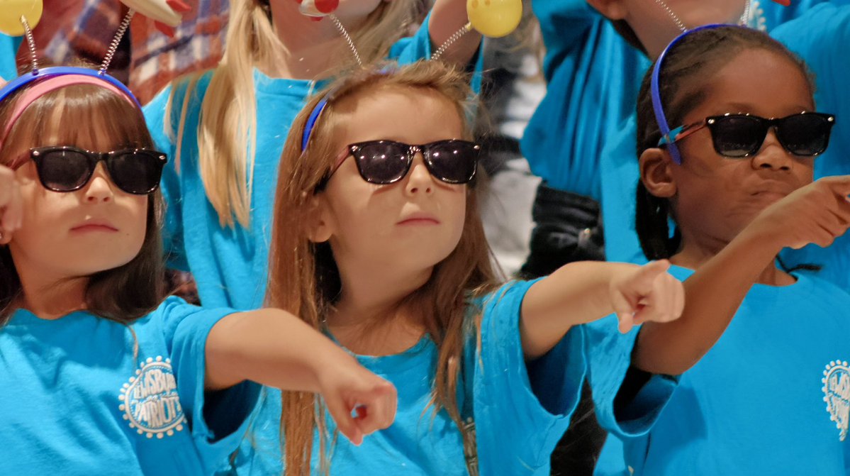 DCSeNews's tweet image. Lewisburg Primary School, your program was out of this world, and we were all about it. #TeamDCS #BeTheStandard