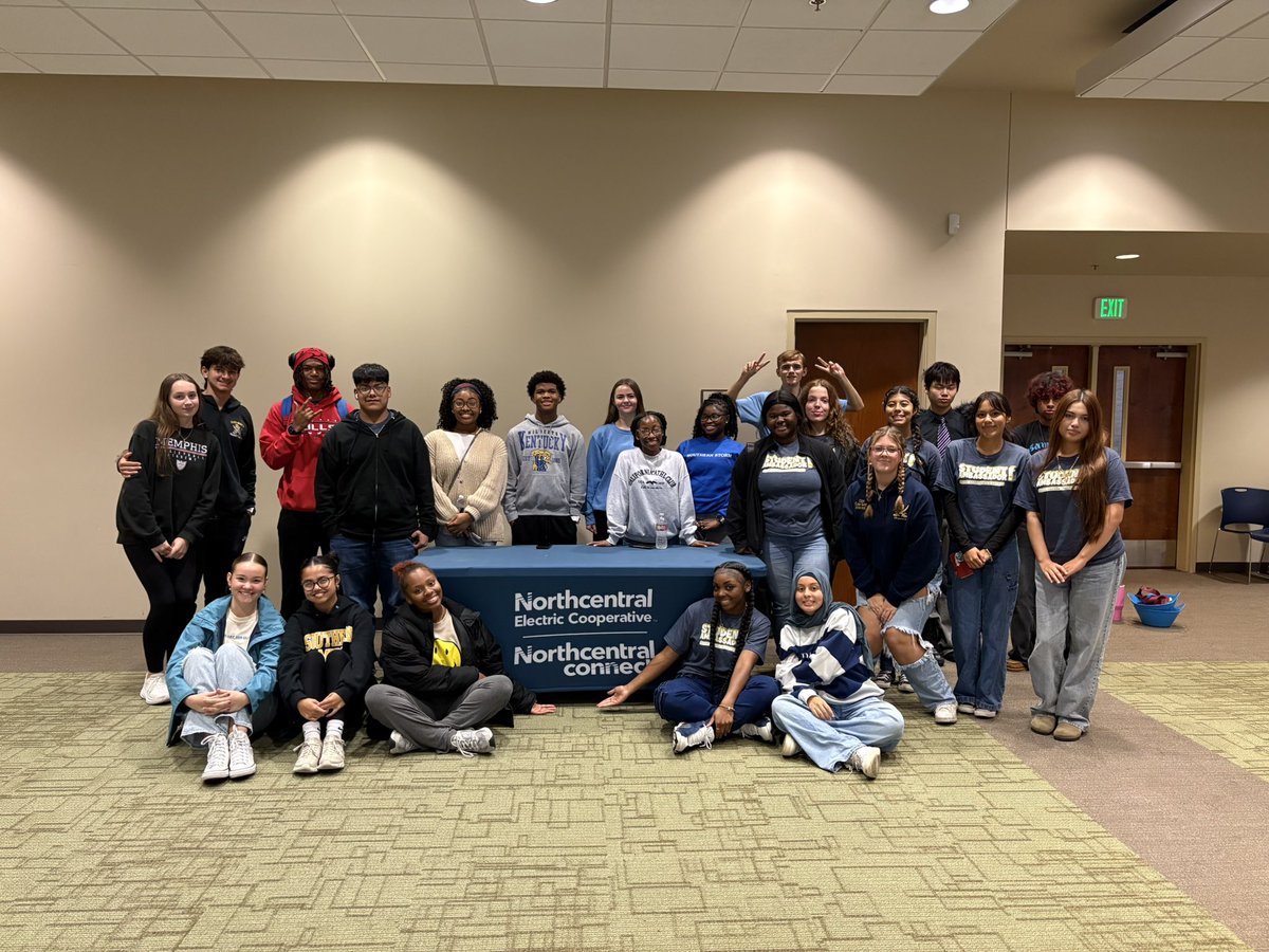 lindseylou64's tweet image. Great day with the awesome OBHS Ambassadors for a leadership and team building day. Thanks to NorthCentral for hosting us! #teamdcs