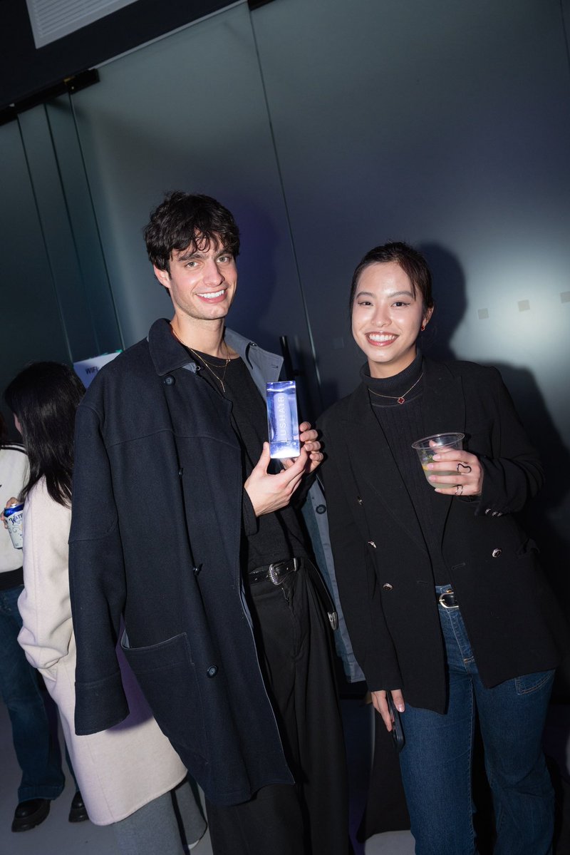 GenpulseAI's tweet image. We wrapped up our Demo Day at Solana Accelerator Cohort 3 @incubator two days ago still feeling a bit overwhelmed and grateful.

For us, this milestone wasn’t just a pitch.
It was the first time we openly shared our journey: how a small idea from a lab turned into a product…