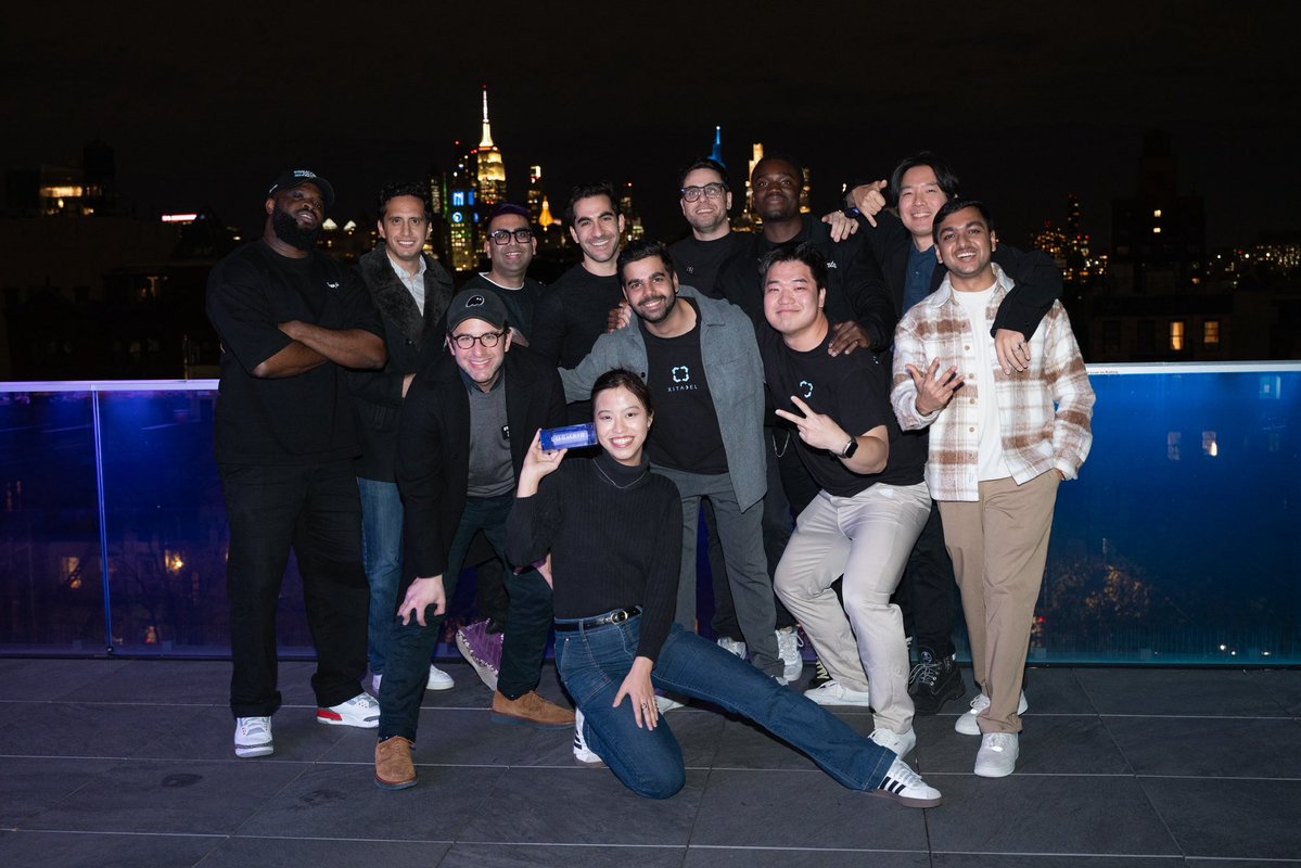 GenpulseAI's tweet image. We wrapped up our Demo Day at Solana Accelerator Cohort 3 @incubator two days ago still feeling a bit overwhelmed and grateful.

For us, this milestone wasn’t just a pitch.
It was the first time we openly shared our journey: how a small idea from a lab turned into a product…