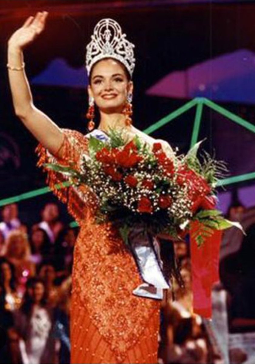 pablo_chagra's tweet image. Reinas de rojo ❤️🔥👑