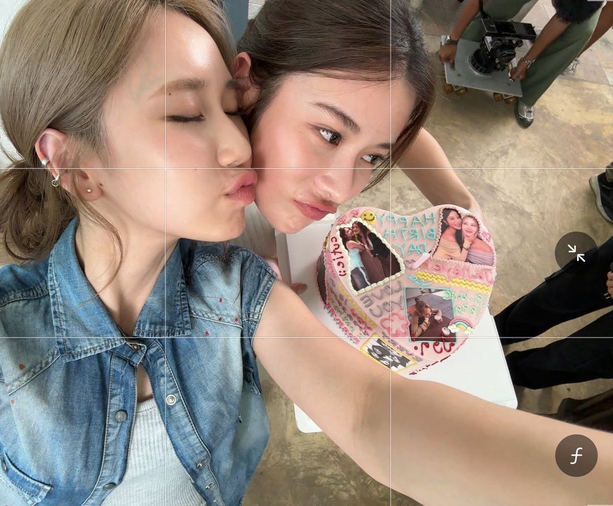 pluepuruwnf's tweet image. คนไม่มีแฟนก็เหนื่อยหน่อยนะคะ แต่พอดีเจนเย่มีแล้ว😌💗

FINAL DRAFT FINAL LOVE 
#LoveDesignFinalEP