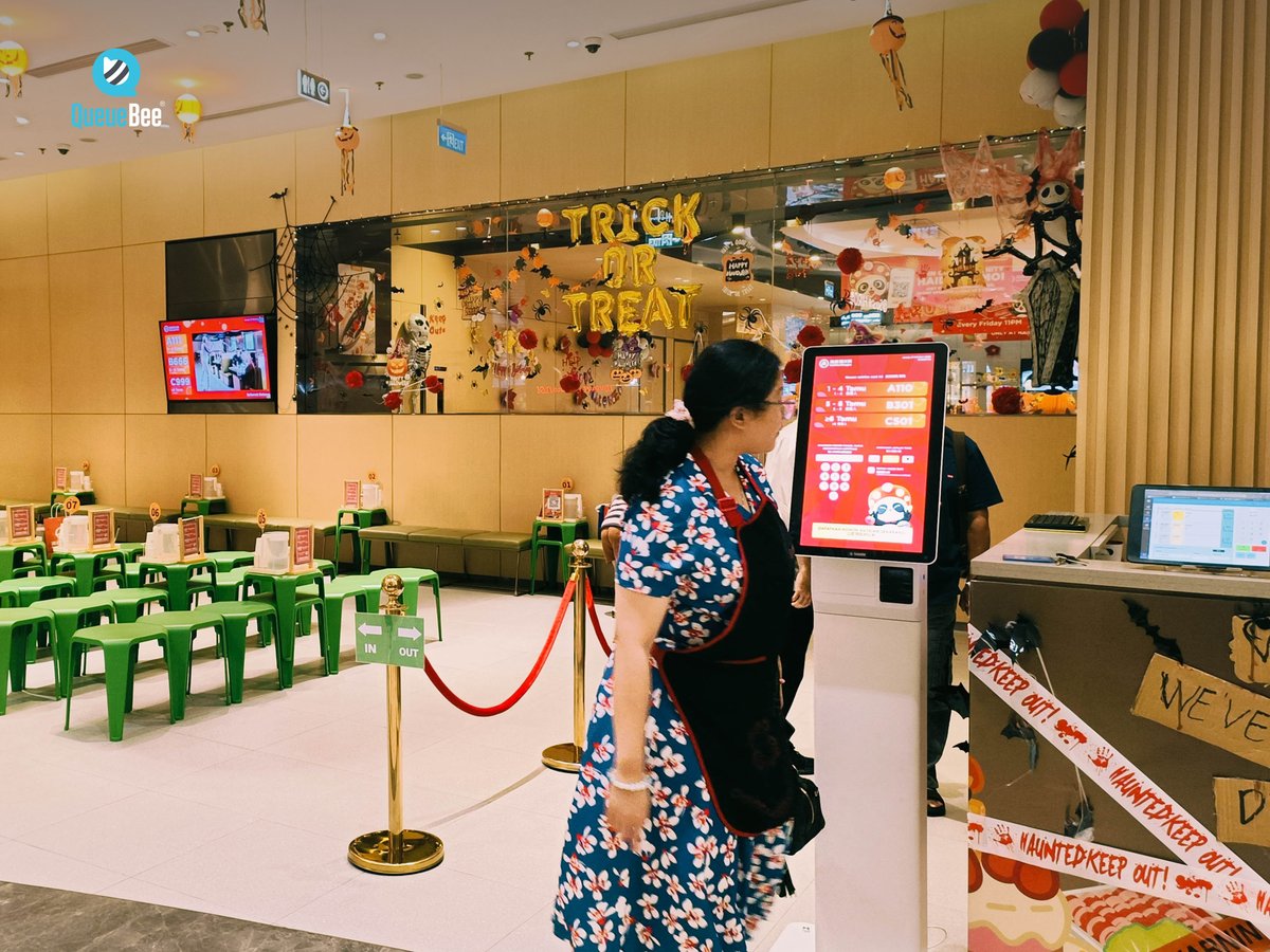 Im_QueueBee's tweet image. QueueBee Solution has now officially landed at Haidilao Hotpot, Indonesia!🍜🍢

We are proud to enhance customer convenience and comfort at all times!💯

#Queuebee #Queuebeesolution #Queuesystem #Virtualqueue #Digitalsignage #Notification #Haidilao #Indonesia