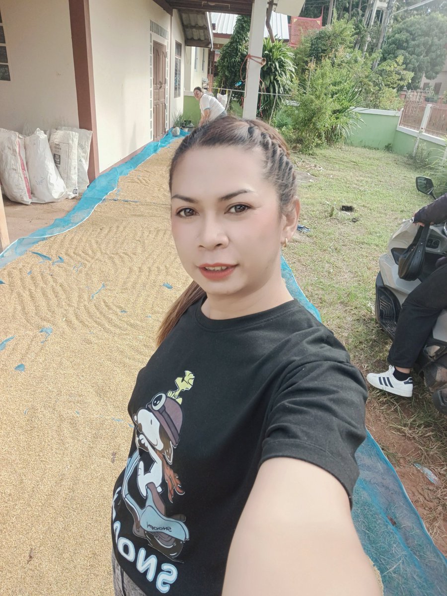 ChalisaSam49259's tweet photo. เอาจริง! โลกไม่ได้สวยเท่าเรา อย่าเข้าใจผิด #แคปชั่นกวนๆ  #LoveYourW https://t.co/ZfGImcyoaB