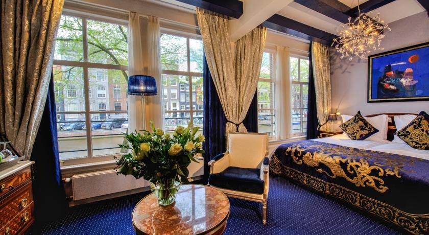 euro_tour's tweet image. ❤泊まってみたい『🇳🇱オランダの #高級ホテル✨』
➡euro-tour.co.jp/luxury-hotel/n…
アムステルダム「アンバサダー・ホテル」　運河沿いの、有名な10軒の邸宅を利用した人気の４つ星ホテル。豊富な芸術作品、ユニークな豪華な内装の客室を提供しています♪ #アムステルダム #Amsterdam #AmbassadeHotel