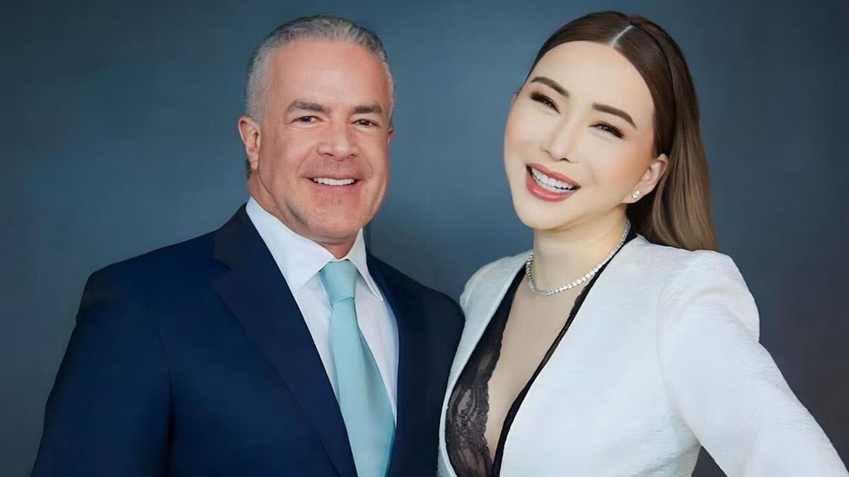 vincentlao18's tweet image. The winners of Miss Universe 2025

Mexican Raul Cantù and Thai Anne Jakrajutatip. #MissUniverse2025

CORRUPT. ROBBERY. PLANNED.