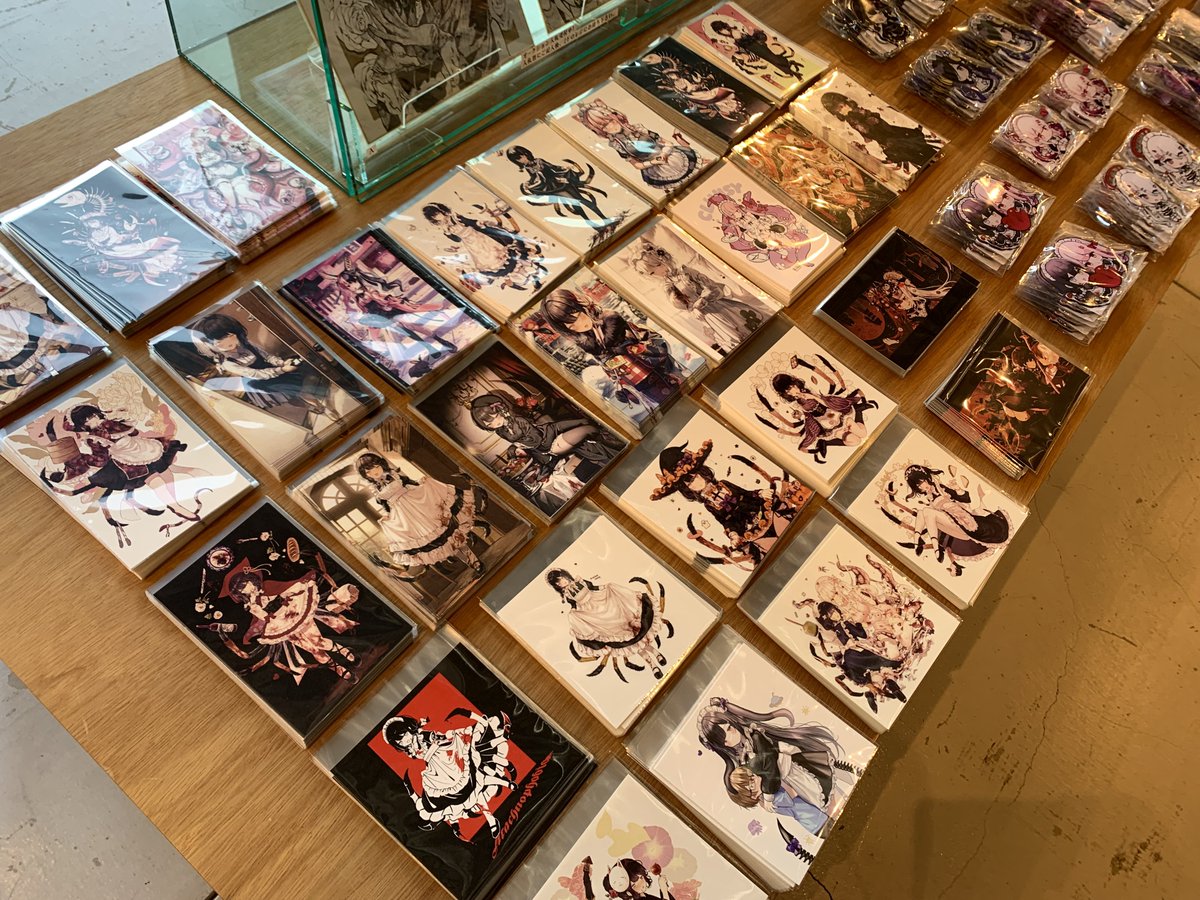 BPOSinfo's tweet image. ★『ようか画集 餐』発売記念イラスト展@ TSUTAYA BOOKSTORE 下北沢 

本日より開催！！

淑やかに、不穏に。美しく、残酷に。可愛いのに、何かがおかしい────危険な魅力たっぷりの女の子を描き続けるイラストレーター＜ようか＞、待望の初画集『ようか画集…
