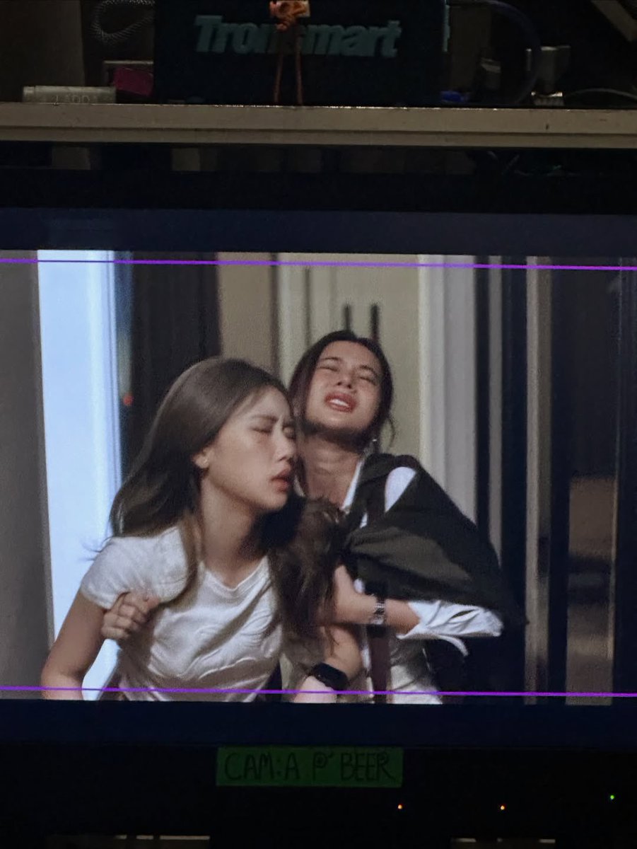 joynarakmak's tweet image. ถ้าถามว่าชอบรูปเซ็ทไหนสุด แล้วจะพลาดเซ็ทไม่เมาเหล้าแล้วแต่เรายังเมารัก สุดจะหักห้ามจิตคิดไฉน ถึงเมาเหล้าเช้าสายก็หายไป แต่เมาใจนี้ประจำทุกค่ำคืน ได้ยังไงล่ะ ถึงตื่นมาชีจะถีบกันตกเตียงก็เอาเถอะ

FINAL DRAFT FINAL LOVE 
#LoveDesignFinalEP