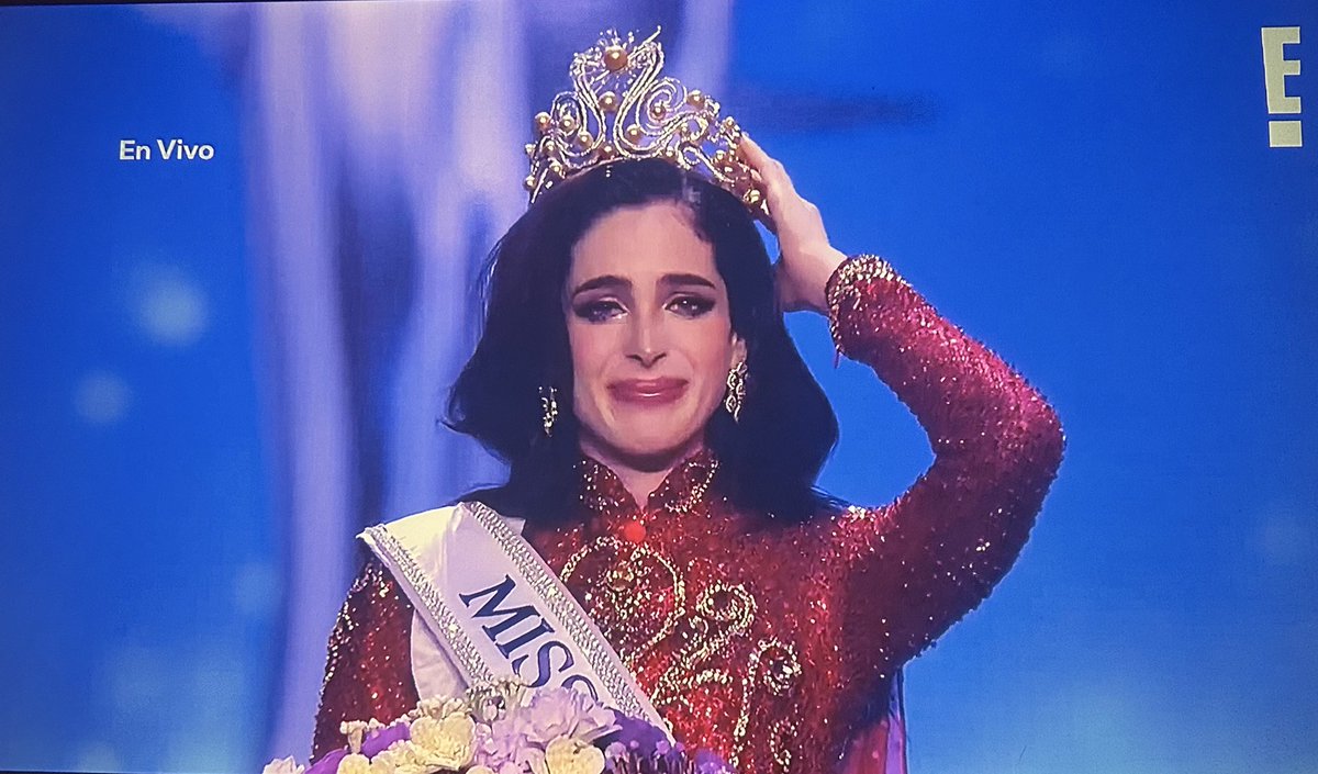 NHisperfect's tweet photo. BIEN MERECIDO👑 La 4ta para México

#MissUniserse https://t.co/jHSK6UHamY