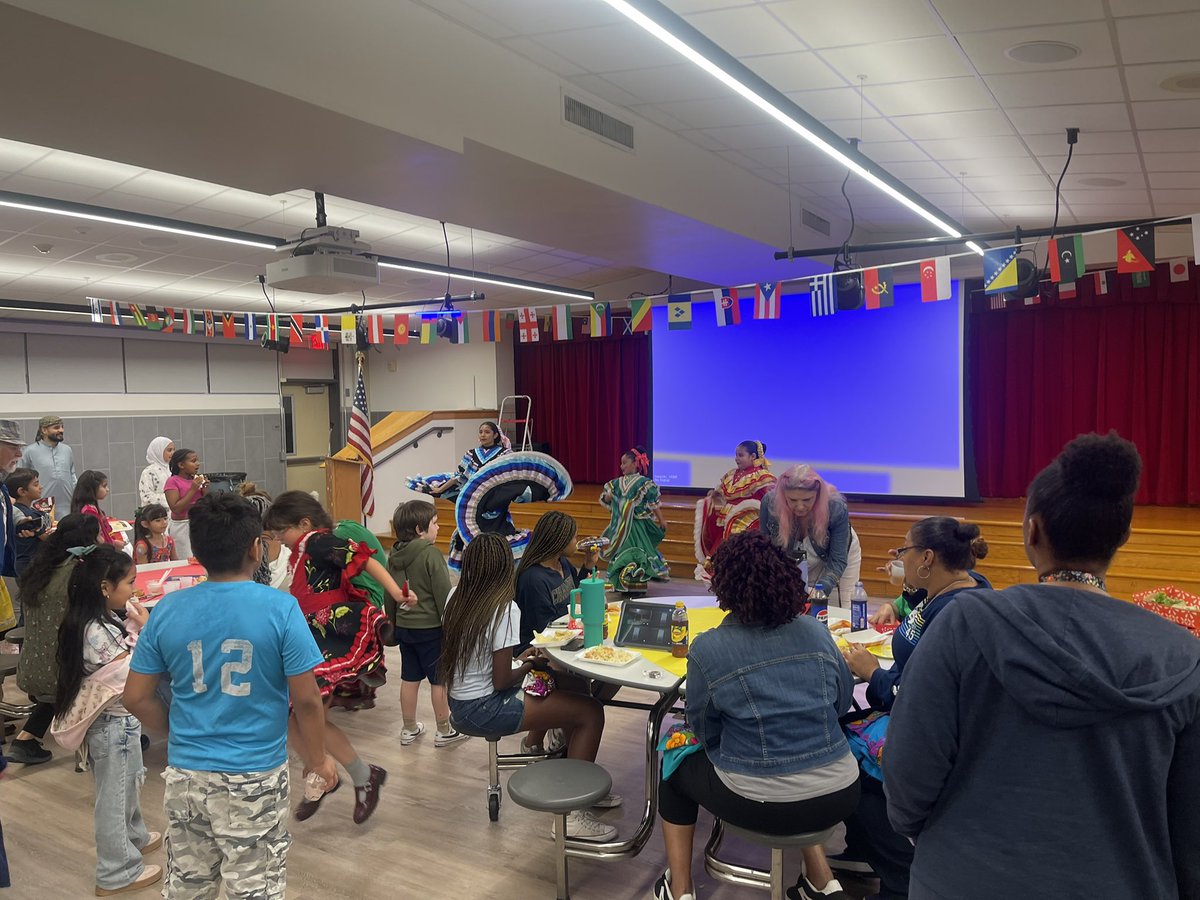 Melissa Davis tweet media