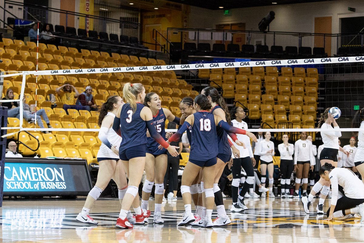 StonyBrookVB's tweet image. Victory Vibes 😁

🌊🐺 x #CAAVB