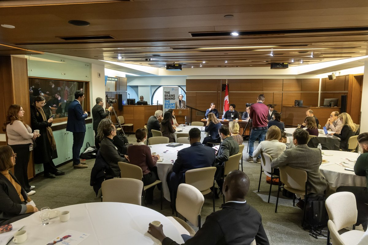 BrainCanada's tweet image. Who will protect our brains in the AI era? #BrainCanada’s new report identifies urgent opportunities in AI + neuroscience to drive health, innovation &amp;amp; growth. Thank you to @KohitijKar  @tyrell_turing  @TristanGlatard  @introspection  for your presentations to Parliament today.…