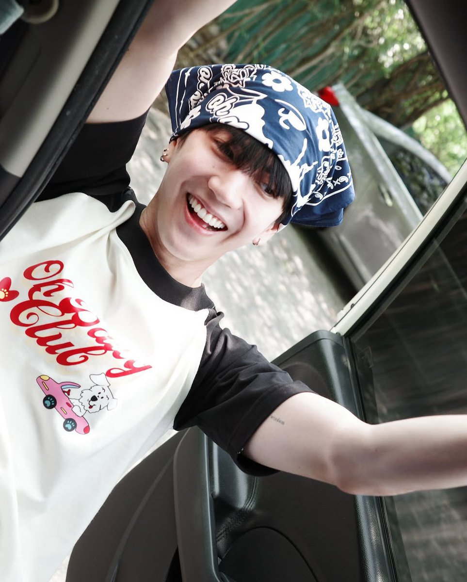 _backeahratik's tweet image. ตั้งแต่น้องลาสลากยาวมาจนตอนนี้คนอวยน้องซีฉ่ำจริง ฉ่ำหนักเป็นบางช่วง ไม่ว่าจะเป็นเรื่องความหล่อ ความน่ารัก ความแสนดี ความสามารถ นุเก่งไปหมดเลยอะ แม่ออนไลน์คนนี้โคดชื่นใจ จะลอยขึ้นสวรรค์ละ อยากได้นซเป็นลูกจริงๆ 😭

#sea_tawinan ꪔ̤̮