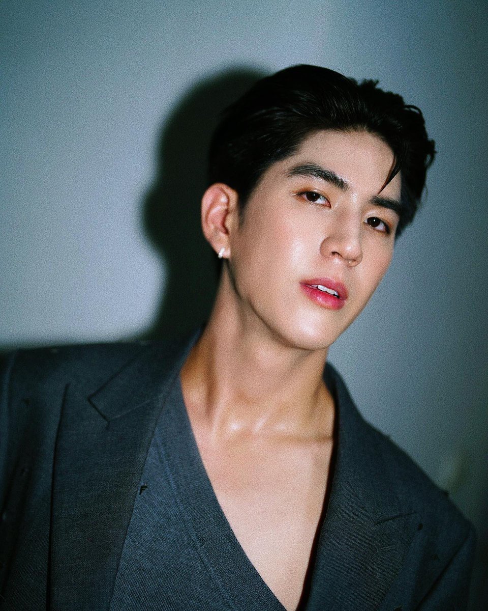 _backeahratik's tweet image. ตั้งแต่น้องลาสลากยาวมาจนตอนนี้คนอวยน้องซีฉ่ำจริง ฉ่ำหนักเป็นบางช่วง ไม่ว่าจะเป็นเรื่องความหล่อ ความน่ารัก ความแสนดี ความสามารถ นุเก่งไปหมดเลยอะ แม่ออนไลน์คนนี้โคดชื่นใจ จะลอยขึ้นสวรรค์ละ อยากได้นซเป็นลูกจริงๆ 😭

#sea_tawinan ꪔ̤̮