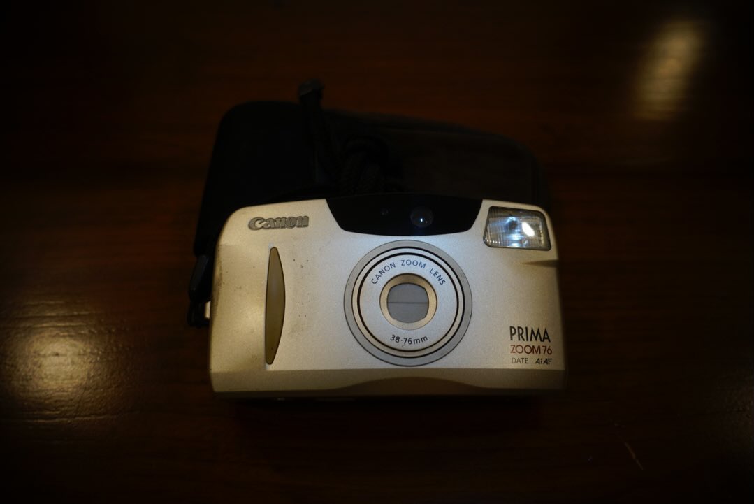 szleepyy's tweet photo. WTS // want to sale

kamera analog
Canon Prima Zoom 76

. flash on/off
. lcd on
. timer ok
. bisa semua mode
. baterai CR123A
. ada strap &amp; pouch

550K
📍Jogja
(prefer cod jogja)

#wts #zonauang #zonajajan #analog #digicam #jogja #jualbeli https://t.co/7Oxprnntu5