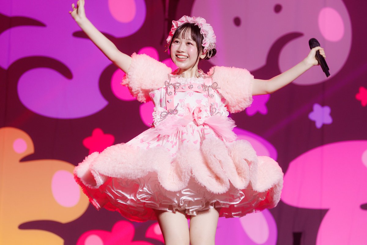 ふるっぱーフォト】 まつかれぷくぷく浮いているみたいだね〜🪽 🩷松本