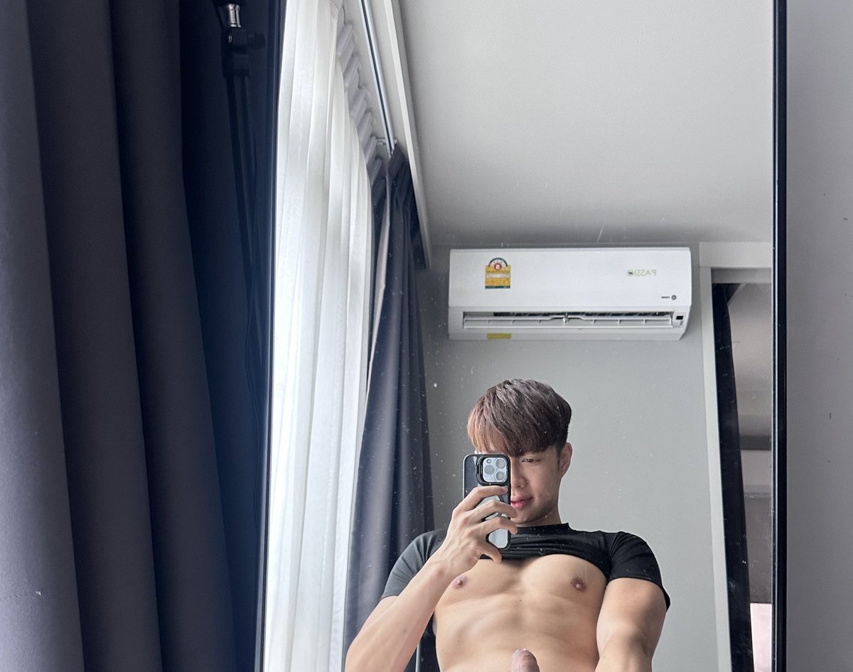 jametnp's tweet photo. มีคนบอกว่า วีณา รอง1 งั้นก็ลงครึ่งนึง
อ่ะะะะะะะะะ https://t.co/nRHqKcZ7DT